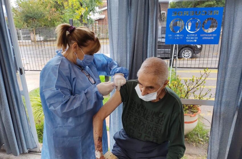  El martes se vacunaron 19.695 personas contra el Covid-19