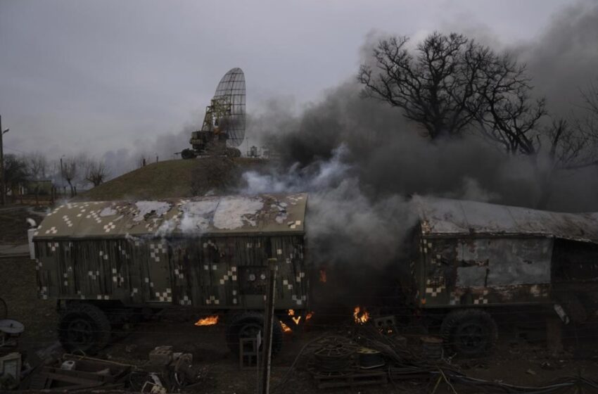  Agencia EFE:EE.UU. denuncia supuesta toma de rehenes por el Ejército ruso en Chernóbil